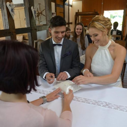 Standesamtliche Trauung im Kotten (Foto: Stadt Versmold)